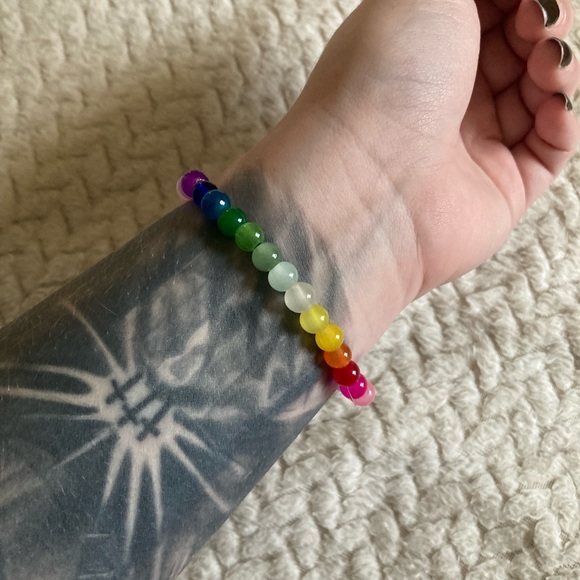 Handmade Rainbow 🌈 Beaded Bracelet - Picture 2 of 3